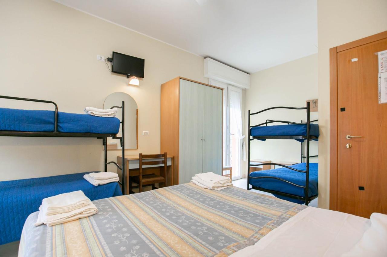 Hotel Valparaiso Rimini Exteriér fotografie