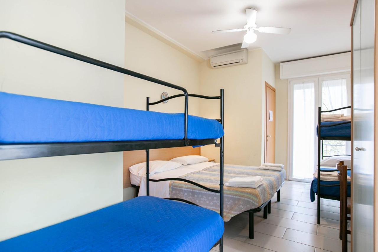 Hotel Valparaiso Rimini Exteriér fotografie