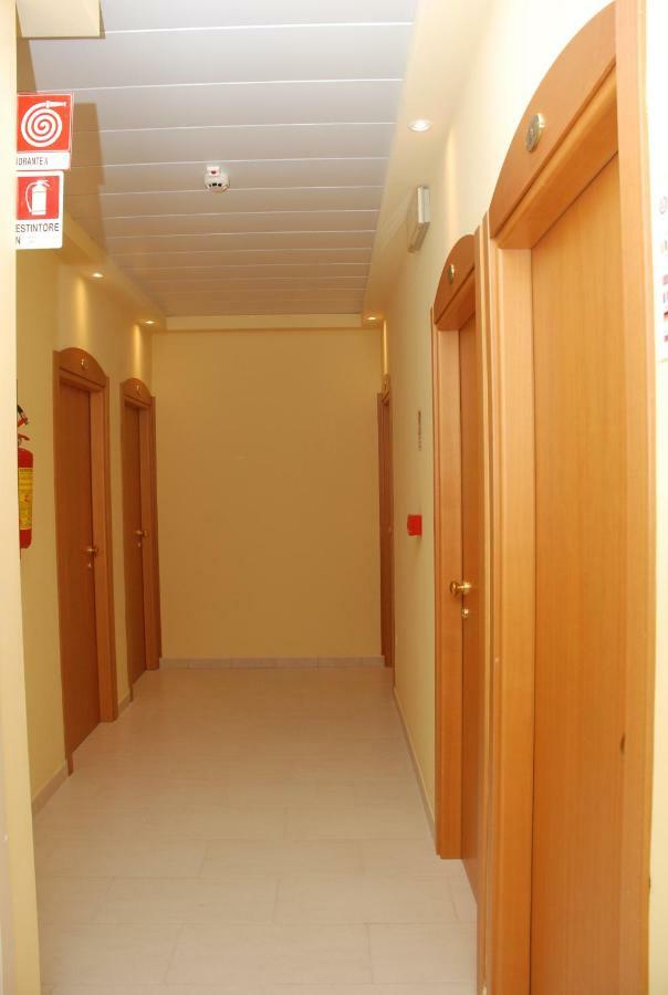Hotel Valparaiso Rimini Exteriér fotografie